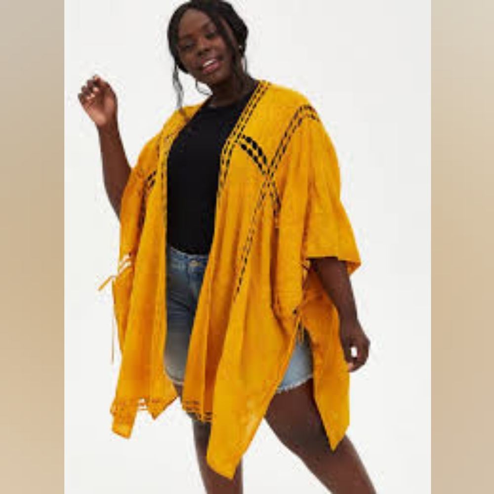 Torrid one size Gold Eyelet Inset Ruana